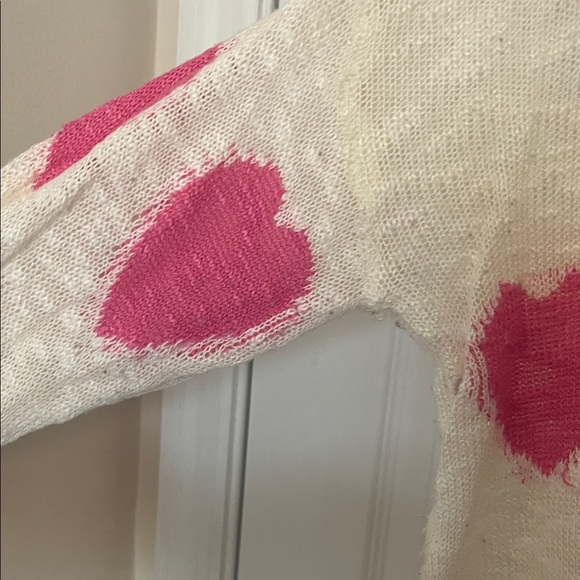 Pink Lily Heart Pattern Sweater - Picture 3 of 4